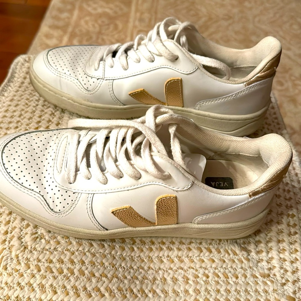 Veja sneakers